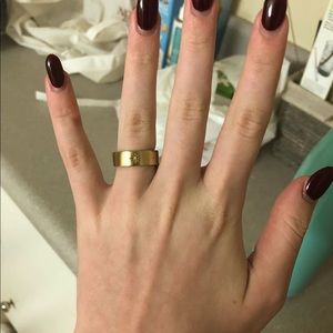 Gold star boutique ring.